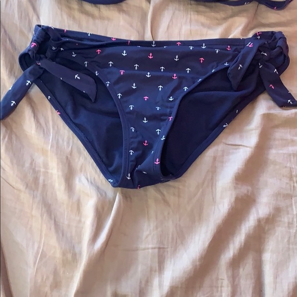 Bathing suit - Picture 3 of 6